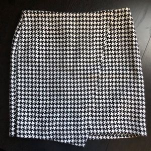 H&M Houndstooth Skirt